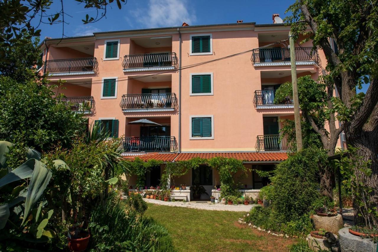 Villa Mareonda - Apartments Sussurro Rovinj Kültér fotó