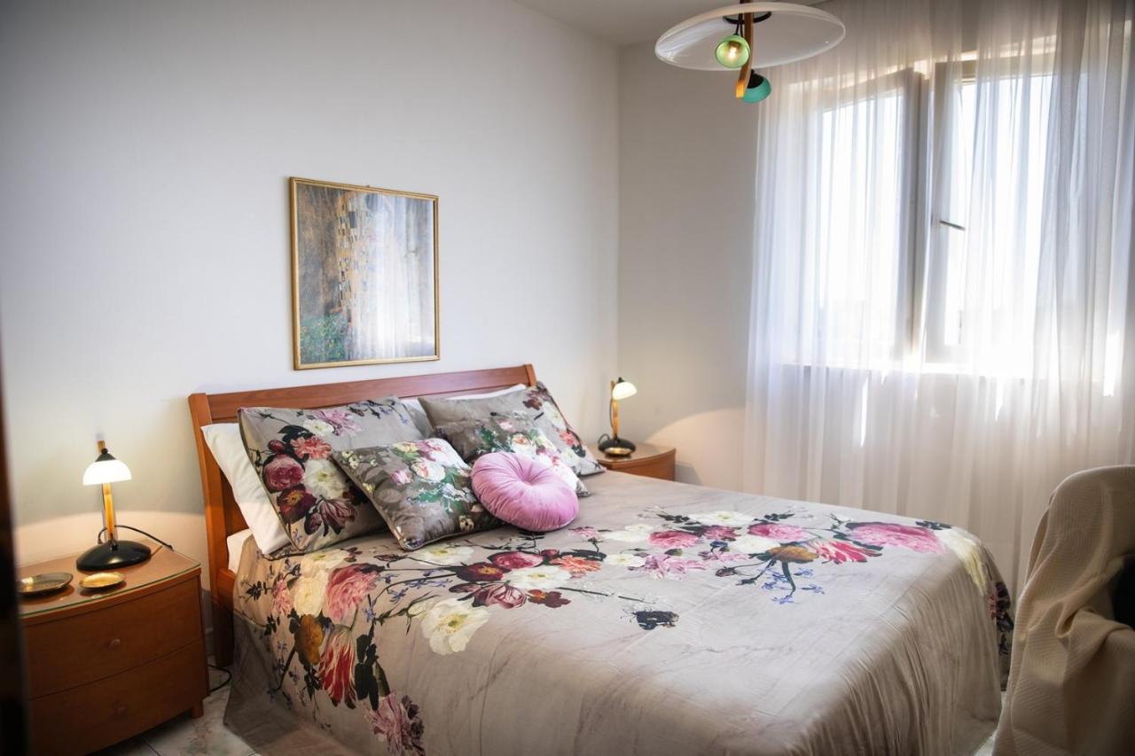 Villa Mareonda - Apartments Sussurro Rovinj Kültér fotó
