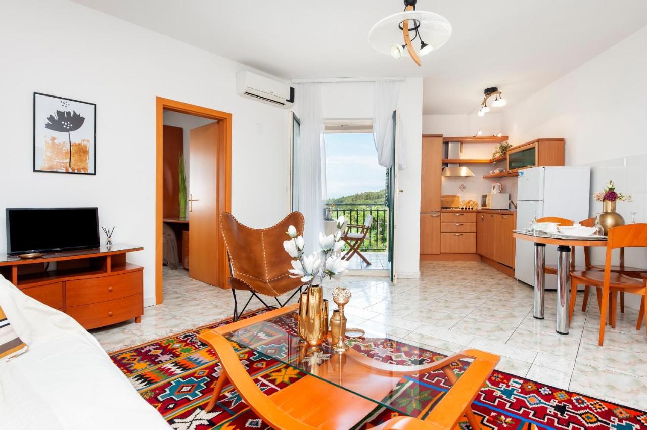 Villa Mareonda - Apartments Sussurro Rovinj Kültér fotó